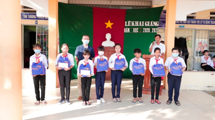 Masan Consumer triển khai chương trình "Tiếp sức tựu trường" cùng nhiều hoạt động hỗ trợ cộng đồng ảnh 1 MG-0288-JPG-1724-1599473994.jpg