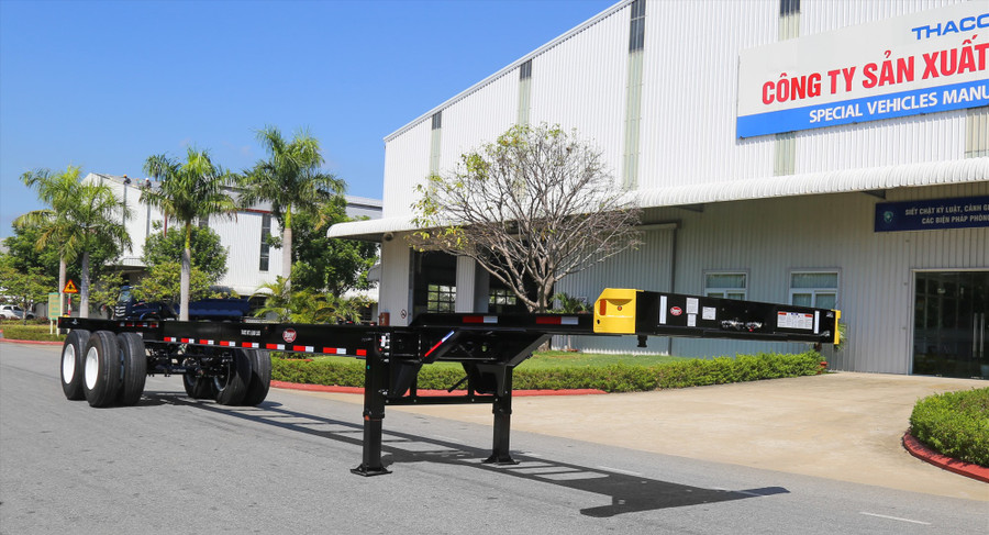 Sản phẩm sơmi rơmoóc xương 2 trục 40 feet.