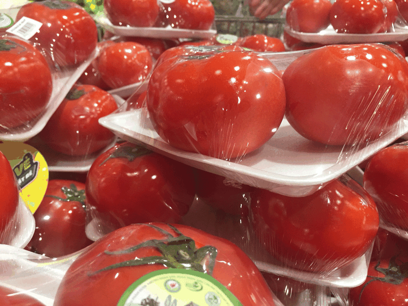 Cà chua có chứa lycopene và lutein rất tốt cho sức khỏe của mắt. Ảnh: NHẬT LINH. 10 thực phẩm hàng đầu tốt cho sức khỏe của mắt - ảnh 1