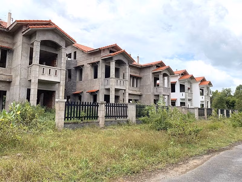 Nỗi lo những khu nhà cao cấp bỏ hoang ảnh 1