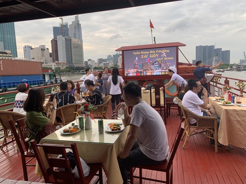 Nhiều công ty du lịch kêu cứu vì vay tiền quá khó ảnh 1 Nhiều công ty du lịch kêu cứu vì vay tiền quá khó - ảnh 1
