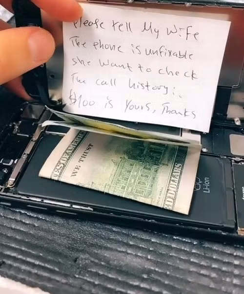 Tìm thấy tờ giấy bí ẩn gài trong iPhone của khách, anh thợ sửa máy hỏi ý kiến cư dân mạng - ảnh 3