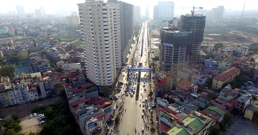 Hàng loạt chủ nhà rao bán nhà phố mặt tiền trung tâm với giá "giật mình"