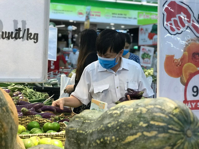 Cắt giảm chi phí sinh hoạt là cách mà nhiều gia đình thực thi trong mùa dịch Cắt giảm chi phí sinh hoạt là cách mà nhiều gia đình thực thi trong mùa dịch