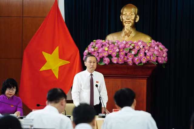 Ông Huỳnh Thanh Nhân, Giám đốc Sở Văn hoá - Thể thao TPHCM trả lời các nội dung trong đó về vấn nạn tiếng ồn karaoke