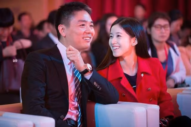 Con đường học vấn đáng nể của nữ tỷ phú trẻ nhất Trung Quốc - 12