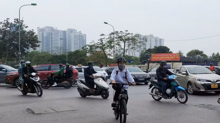 Xe đạp luôn là 'trợ lí' đắc lực cho tôi trên con đường đến trường. Ảnh: Bình Thanh.