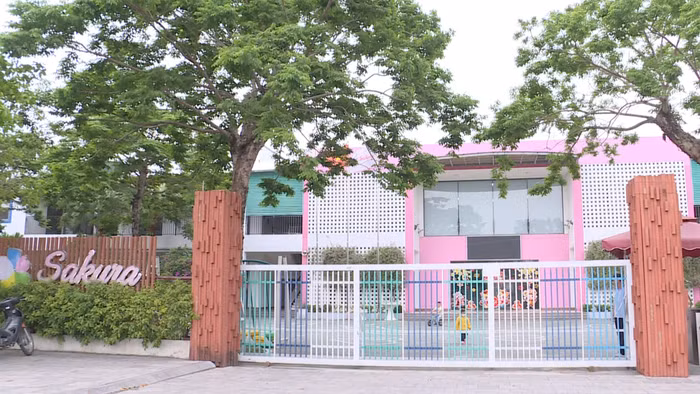 Trường Mầm non Sakura sử dụng 2 giáo viên nước ngoài không có hồ sơ pháp lý.