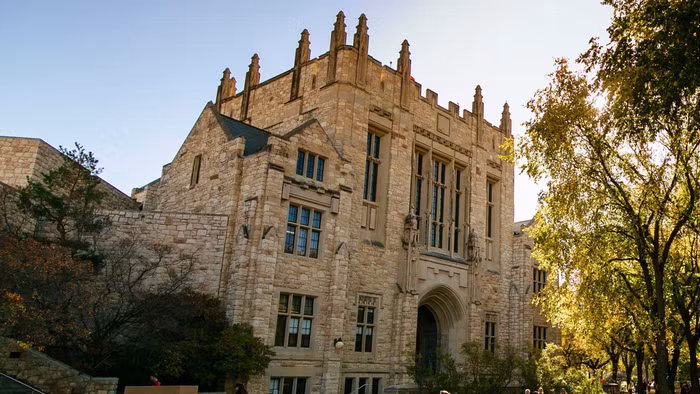 Đại học Saskatchewan, Canada.