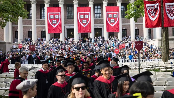 Đại học Havard, Mỹ có tỷ lệ cạnh tranh khốc liệt.