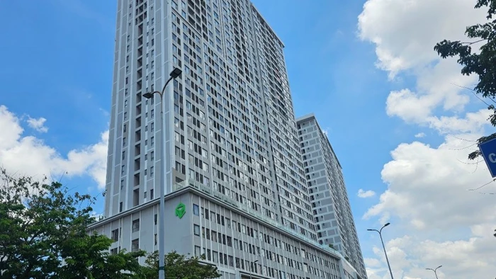 Chung cư Rivergate Residence bị cư dân phản ứng vì tồn tại mô hình Airbnb. Ảnh: NVL