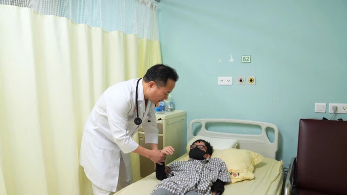 Đột quỵ ở trẻ dễ bị bỏ sót vì triệu chứng không điển hình và trẻ khó mô tả cảm giác. Ảnh: BVCC