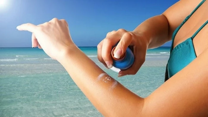 Kết quả kiểm nghiệm cho thấy, chỉ số chống nắng (SPF) của sản phẩm chênh lệch nghiêm trọng so với thông tin 'SPF 45+' công bố trên bao bì. Ảnh minh họa 