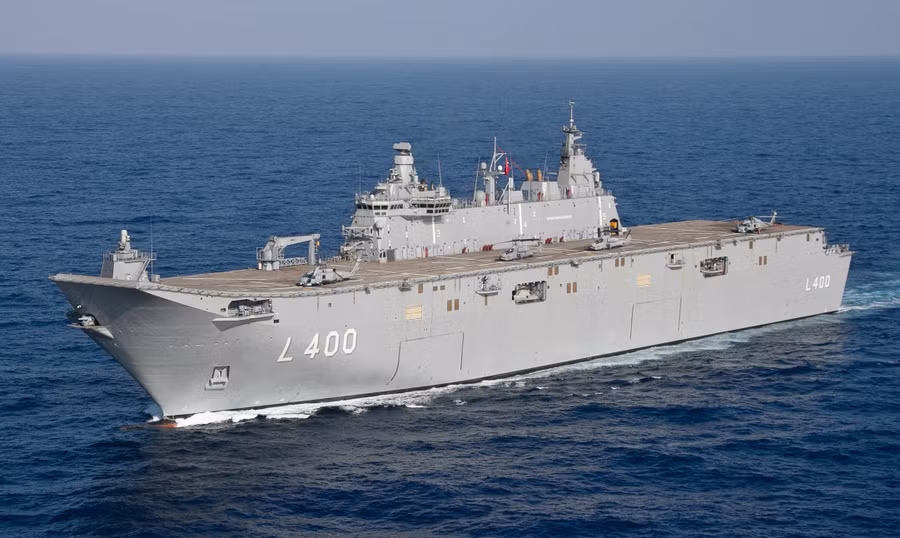 turkish-navy-amphibious-assault-ship-tcg-anadolu-l400-steams-in-the-mediterranean-sea.jpg