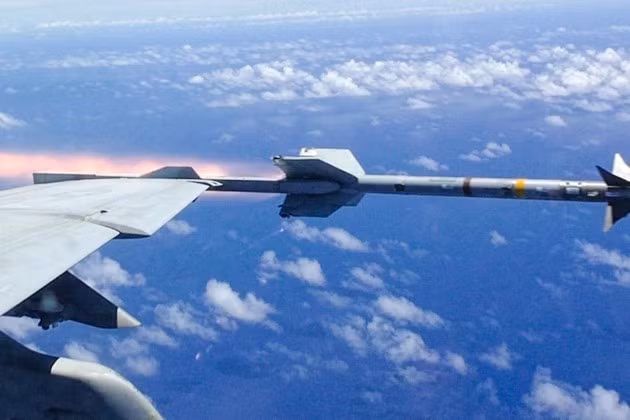 Tên lửa AIM-9 nâng cấp của Israel trở thành 'sát thủ' Shahed-136