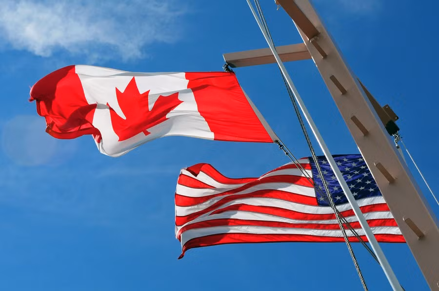 Ông Trump tuyên bố sẵn sàng hủy hoại nền kinh tế Canada trong 24 giờ