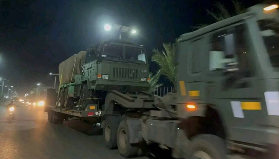 Hệ thống tên lửa phóng loạt SR-5 của công ty Trung Quốc NORINCO tại Mali. scree346nshot-2.jpg