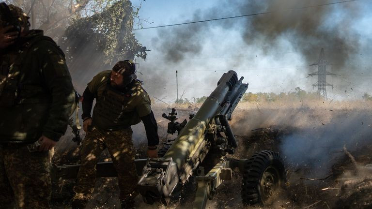 Chiến trường Pokrovsk đang diễn biến theo chiều hướng bất lợi đối với Quân đội Ukraine. skynews-ukraine-rossi-6696860.jpg