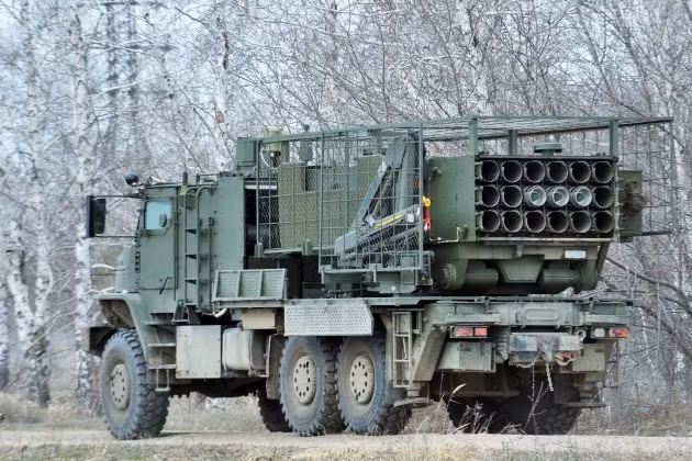 Tên lửa TBS-3M cực mạnh bắt đầu trang bị cho tổ hợp phun lửa TOS-2 Tosochka