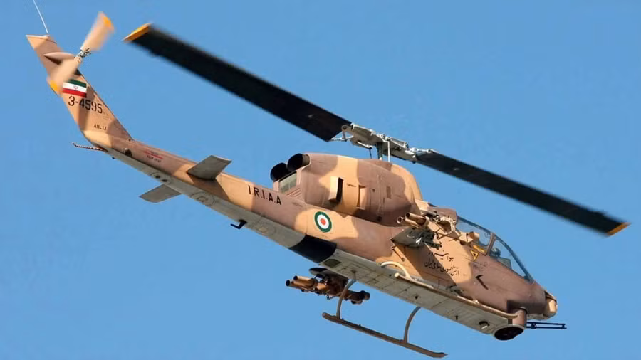 Hàng loạt trực thăng trực thăng AH-1J bị phá hủy sau cuộc tấn công chính xác