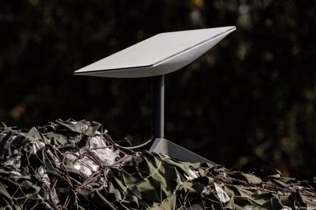 Hàng trăm thiết bị đầu cuối Starlink rơi vào tay Quân đội Nga