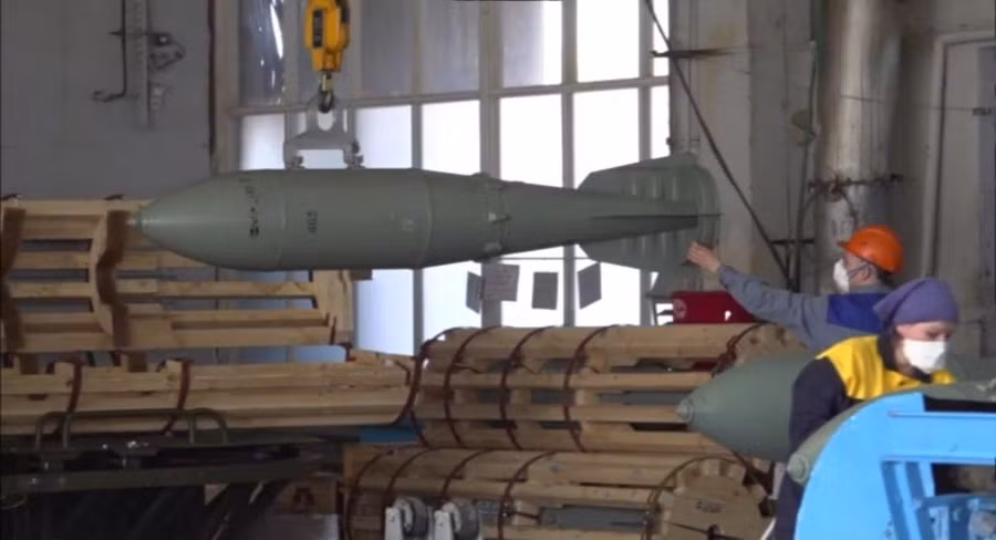 Lần đầu tấn công Kharkiv bằng loại bom siêu đặc biệt