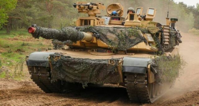 Xe tăng M1A1 Abrams do Australia viện trợ bị đánh giá có tình trạng kỹ thuật ở mức thấp. article-64f45a886a1c77-82637095-e1709034951313.jpg
