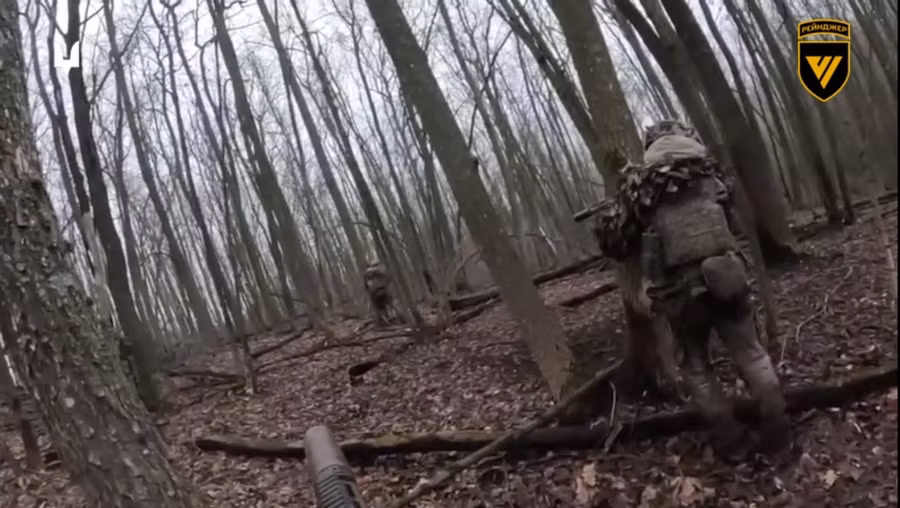 Biệt kích tấn công vị trí lính Triều Tiên tại Kursk