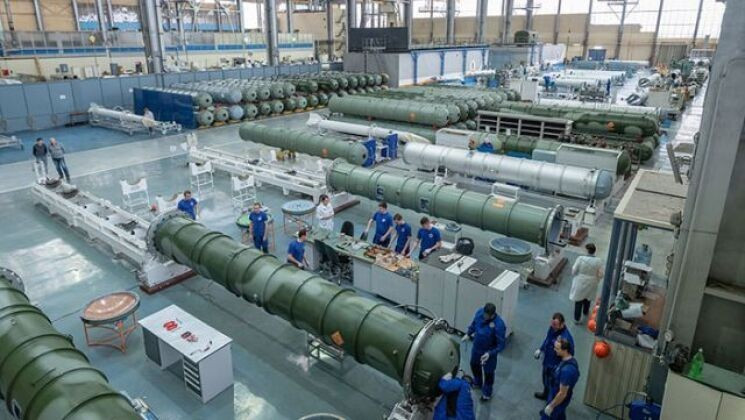 Sản lượng tên lửa cho hệ thống phòng không S-400 tăng gấp đôi