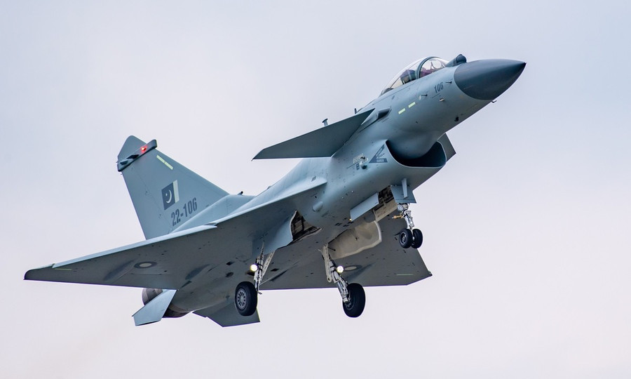 Indonesia ấn tượng với thành tích thực chiến của tiêm kích J-10C. 080525-chiendauj10.jpg