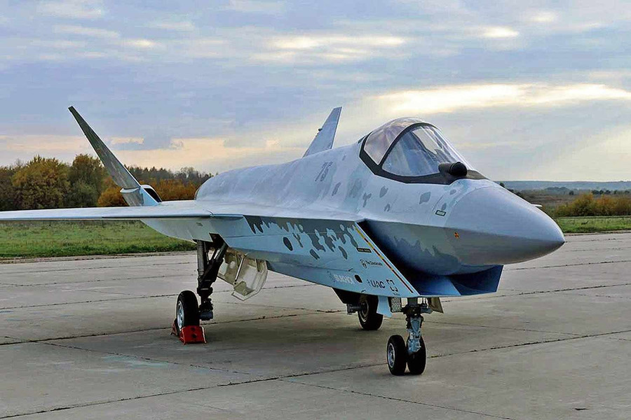 Hiện chưa rõ hình ảnh tiêm kích Su-57 là thực hay chỉ đơn thuần được tạo ra bởi máy tính. su-75.jpg