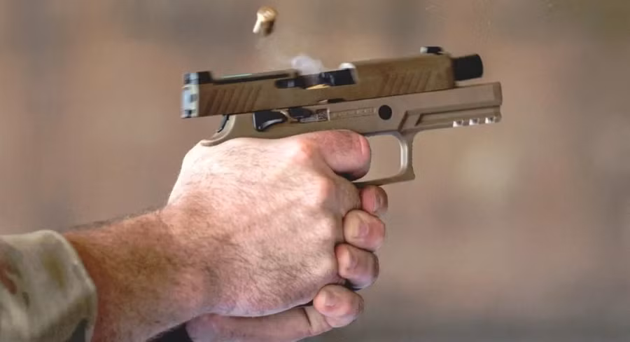 Lỗi cướp cò chết người của súng ngắn SIG Sauer M18 trong Không quân Mỹ