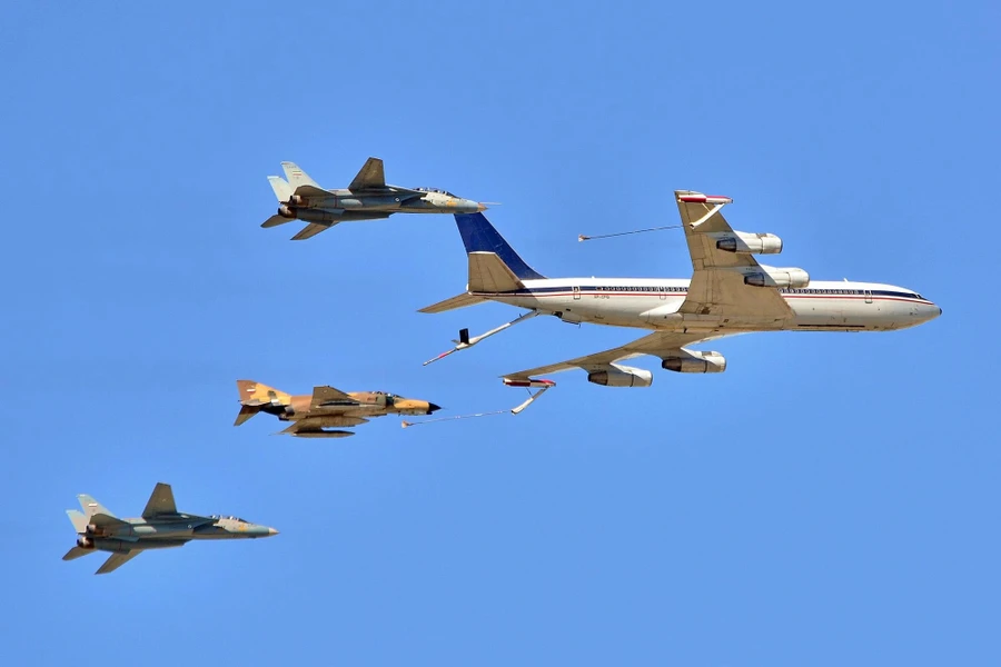 Máy bay tiếp dầu Boeing 707 duy nhất của Iran bị phá hủy