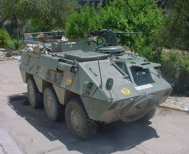 Xe bọc thép chở quân Pegaso BMR BMR-600 của Tây Ban Nha. bmr600apcpitarch-2.jpg