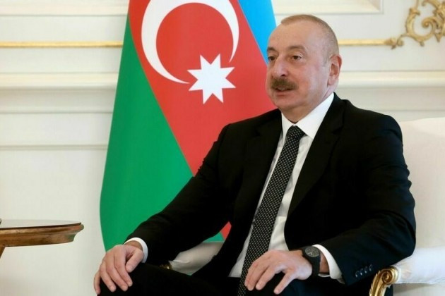 Tổng thống Azerbaijan Ilham Aliyev đã thể hiện thái độ cứng rắn đối với Nga. 064bd4179efe960d0ffd494faf7820f3.jpg
