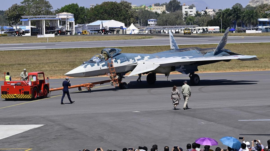 Nguy cơ và lợi ích nào khi cấp phép sản xuất Su-57E cho Ấn Độ?