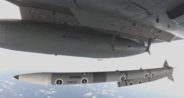 Phóng thử tên lửa tầm trung Meteor từ máy bay chiến đấu Rafale. rafale-meteor-drop-dga-48041.jpg