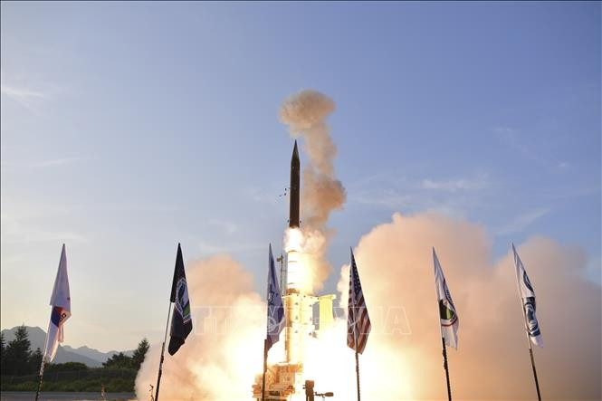 Israel chứng minh sự vượt trội của hệ thống phòng không trước tên lửa Iran?