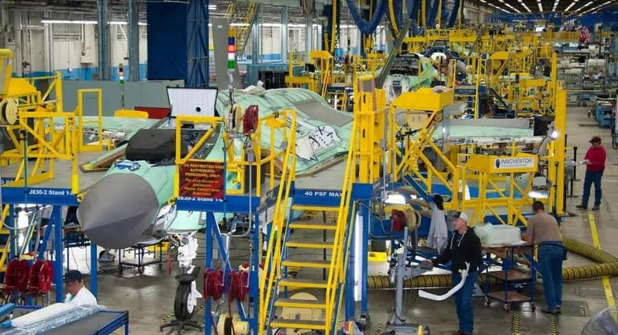 Mỹ đang đùa giỡn với F-35 hai động cơ để duy trì nguồn tiền cho Lầu Năm Góc?