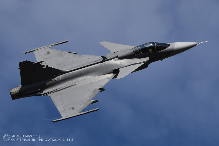 Không quân Ukraine sẽ nhận tiêm kích JAS 39 Gripen cùng tên lửa Meteor? 2-2-1.jpg