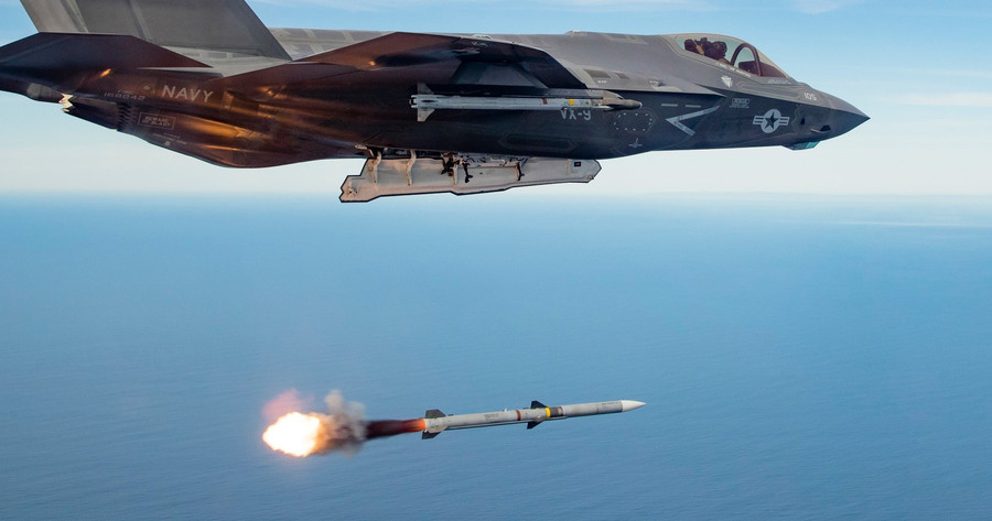 Đồng minh của Mỹ không còn lo thiếu tên lửa AIM-120 AMRAAM 