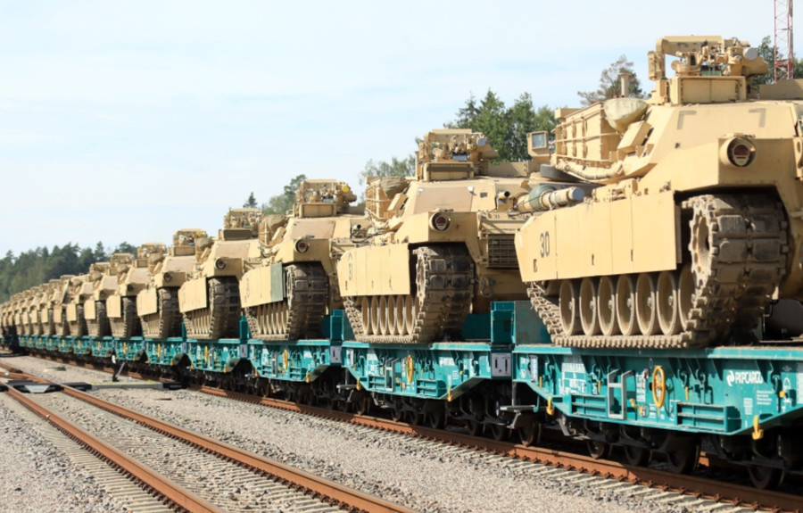 Mỹ bán 300 xe tăng Abrams cho đồng minh lớn thứ 20 ngoài NATO