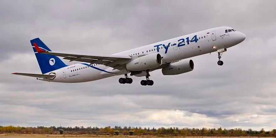 tu-214-ra-64518-kazan-test-flight.jpg