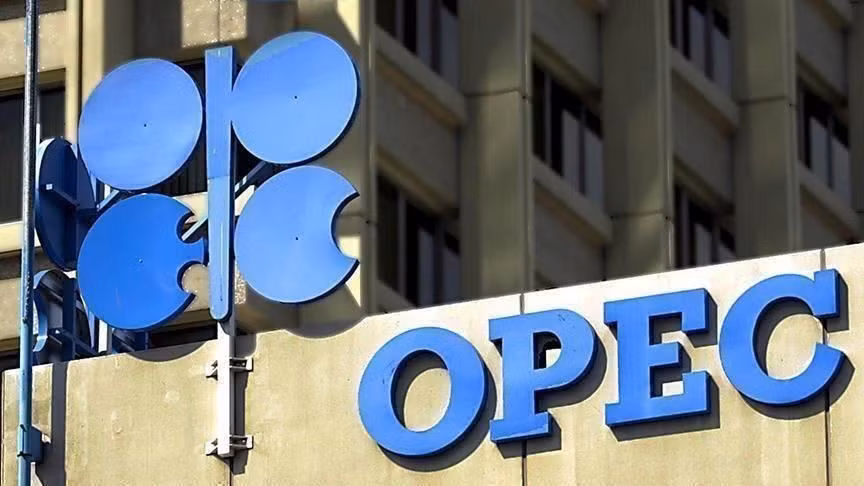 OPEC+ cần cắt giảm hoàn toàn sản lượng để cứu giá dầu thô
