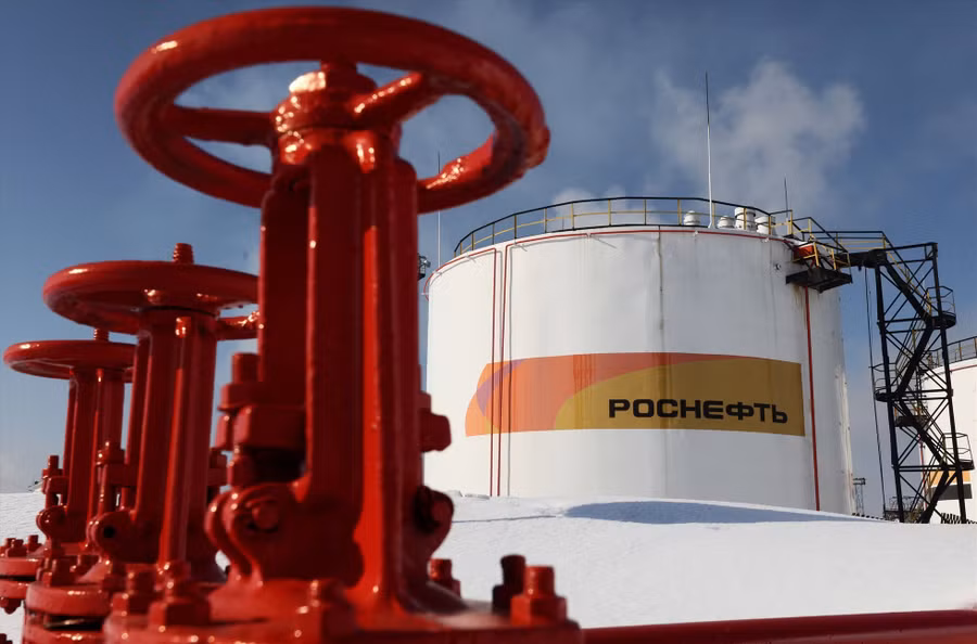 Điều gì thực sự đang làm chậm xuất khẩu dầu của Nga sang Ấn Độ và Trung Quốc?