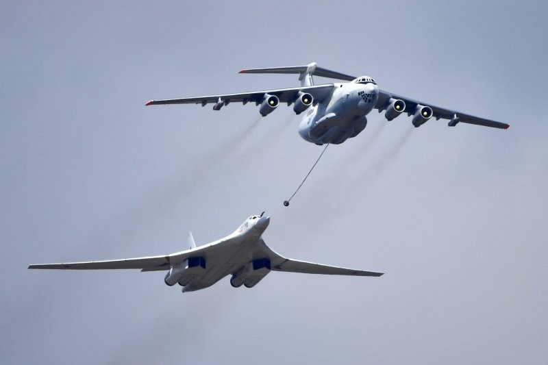 Tu-160 "Thiên nga trắng" vẫn là phương tiện chiến đấu đầy sức mạnh. ria-6512554hr-22a.jpg