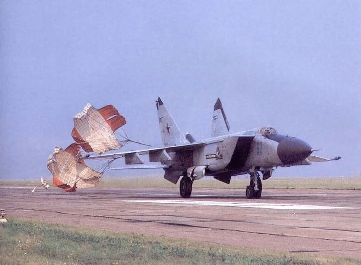 'Chiến công' đầy tai tiếng của tiêm kích MiG-25PD Iraq
