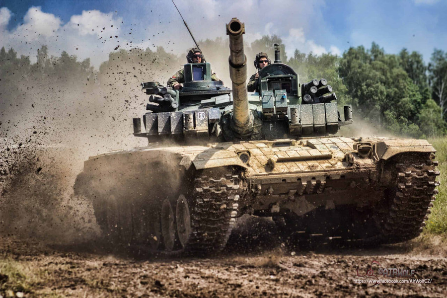 Hàng chục xe tăng T-72M4CZ cực mạnh sắp tham chiến