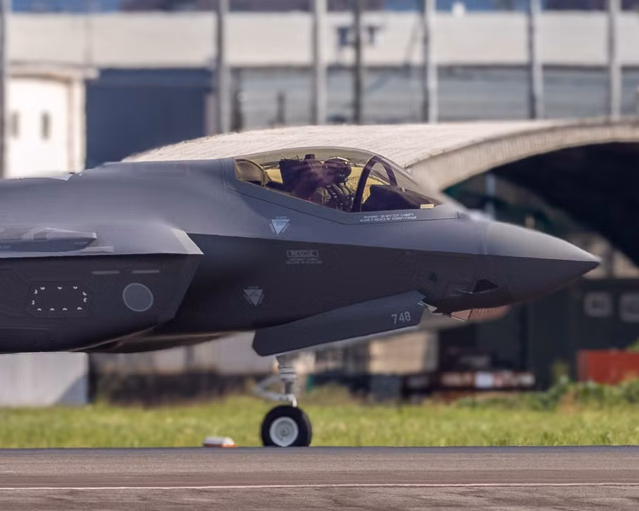 Ông Trump bất ngờ thay đổi ưu tiên cung cấp vũ khí Mỹ cho đối tác