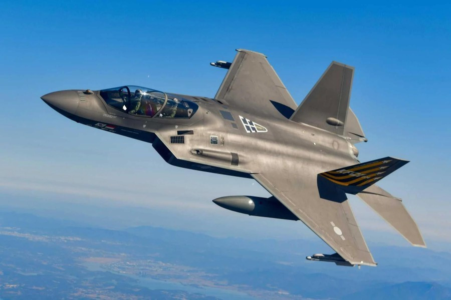 Không phải Su-57, Ấn Độ nhắm đến KF-21 Boramae để thay thế F-35. kf-21-is-a-good-option-if-canada-has-cold-feet-with-the-f-35-v0-cdnlyn50f5oe1-8240-4719.jpg